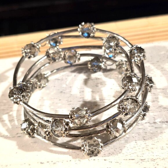 Silver Tone Crystal Wrap Bracelet With Gray Smoke Faceted Beads Filigree Details - Picture 2 of 7